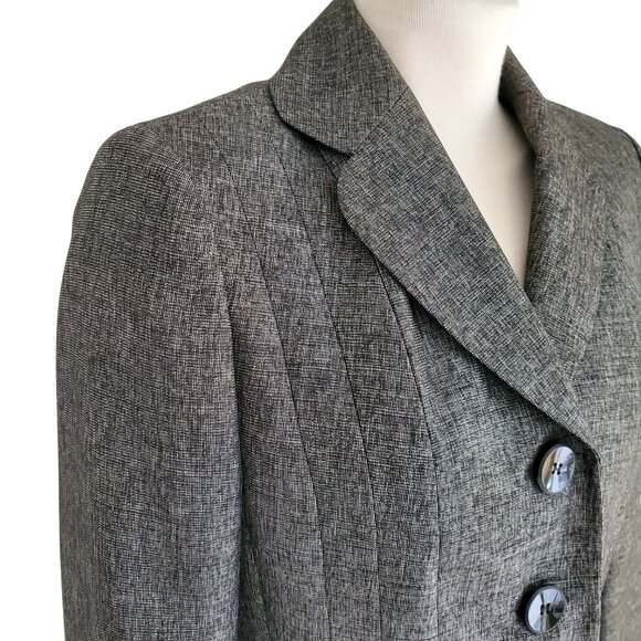 Le Suit Gray 3 Button Front Business Suit Skirt Set Size 4 - Picture 5 of 16